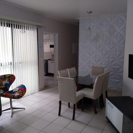 Apartamento Em Pitangueiras - 100 Metros Da Praia 瓜鲁雅 外观 照片